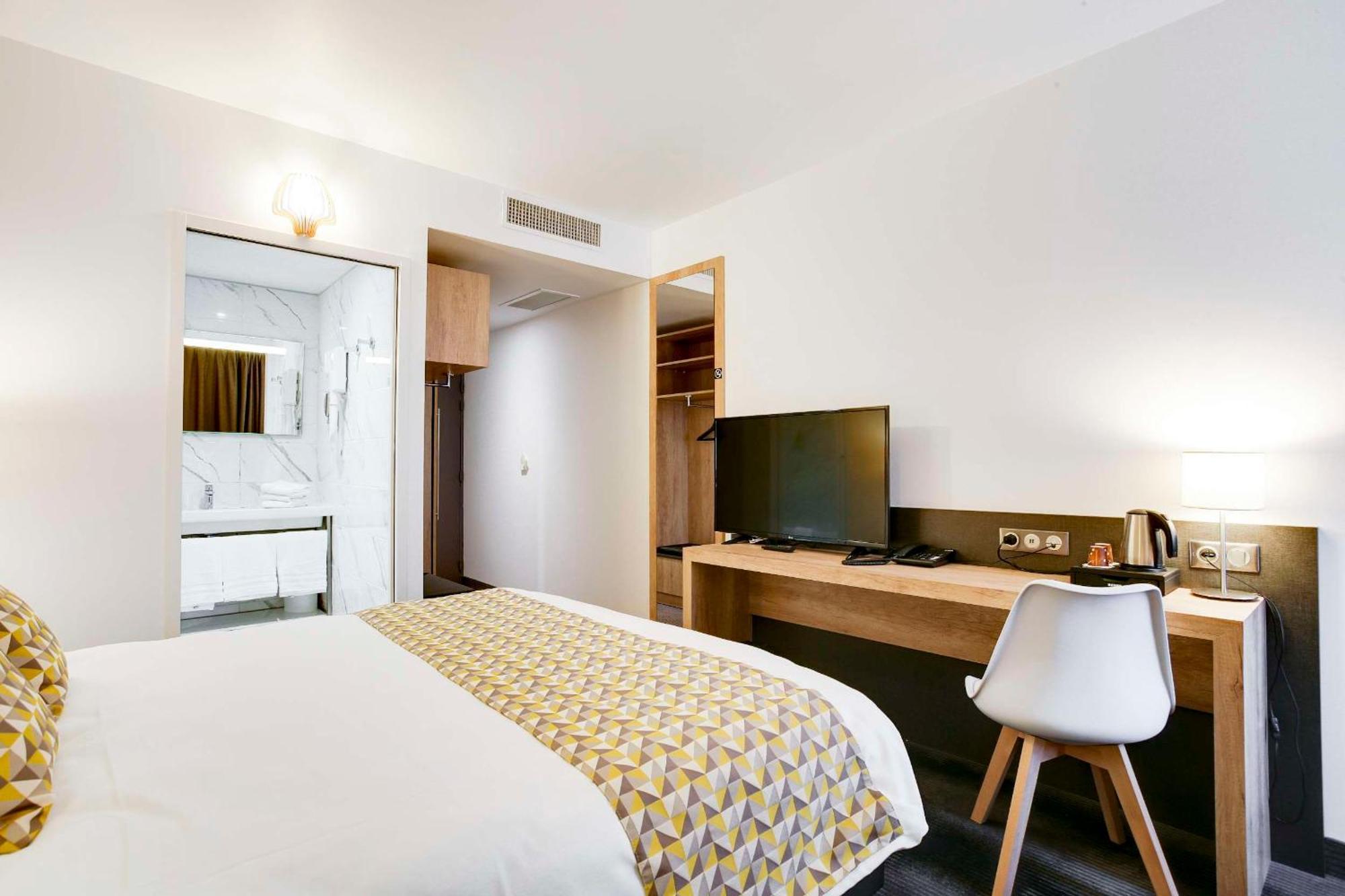Brit Hotel Confort Loches Eksteriør billede